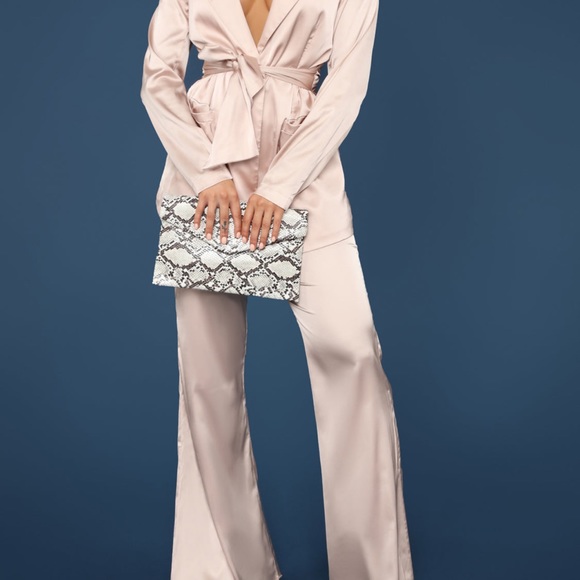 Nude satin suit set NWT - Picture 3 of 10